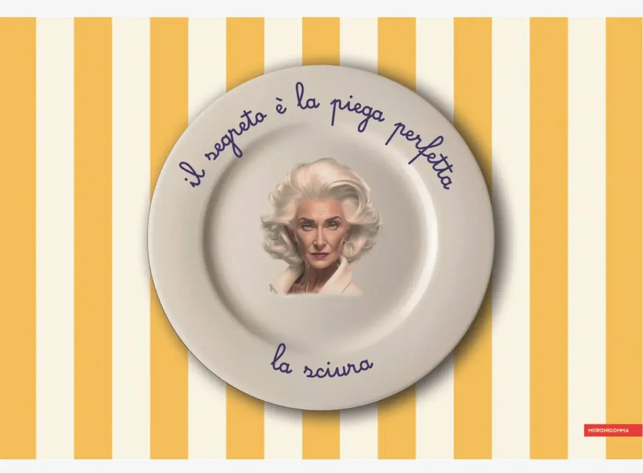 Piatto con ritratto di una sciura milanese e la scritta "il segreto è la piega perfetta".